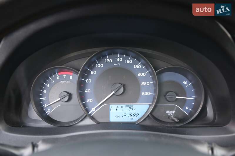 Седан Toyota Corolla 2016 в Киеве