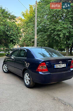 Седан Toyota Corolla 2005 в 