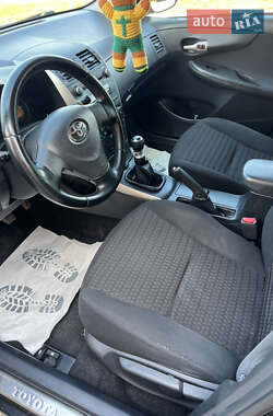 Седан Toyota Corolla 2009 в 