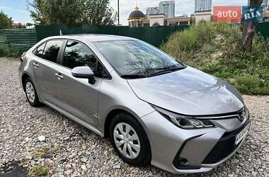 Седан Toyota Corolla 2019 в Киеве
