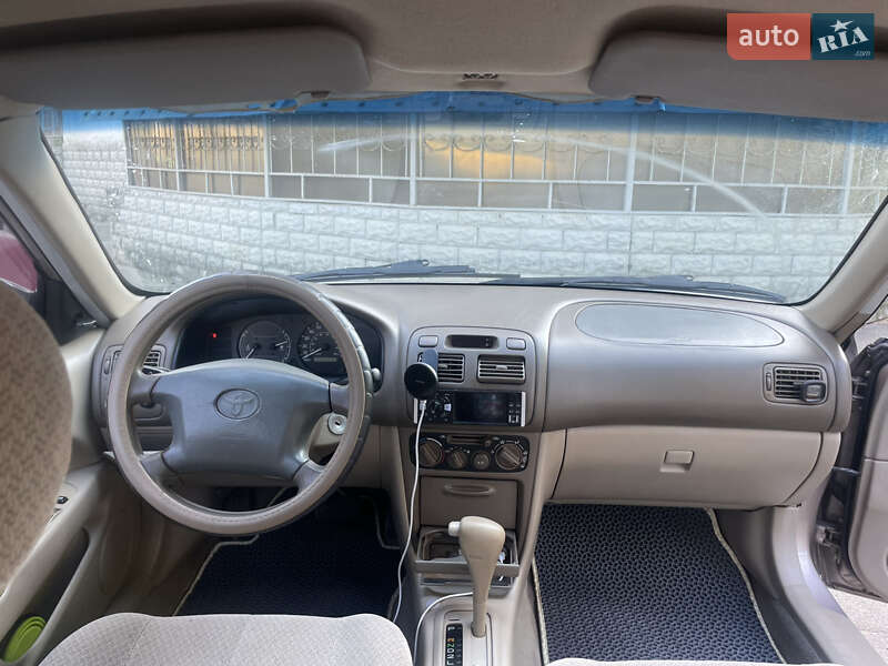 Седан Toyota Corolla 1999 в Киеве фото 14 Седан Toyota Corolla 1999 в Киеве