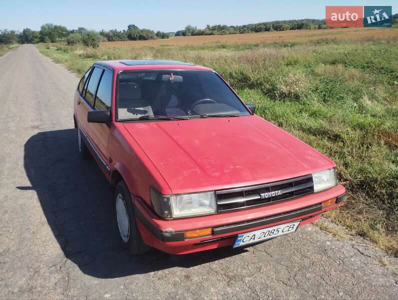 Лифтбек Toyota Corolla 1987 в Черкассах
