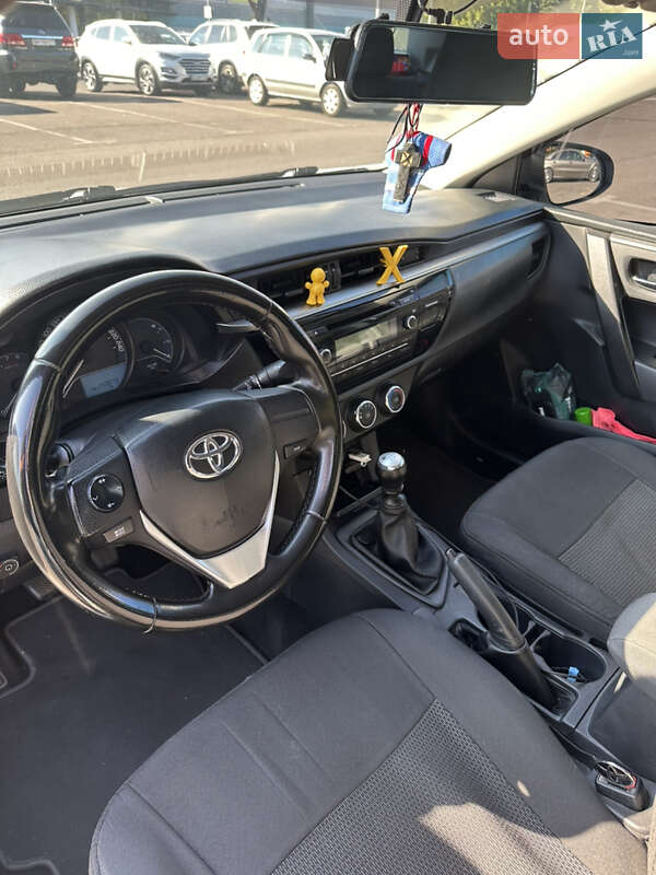 Седан Toyota Corolla 2015 в Одессе фото 21 Седан Toyota Corolla 2015 в Одессе