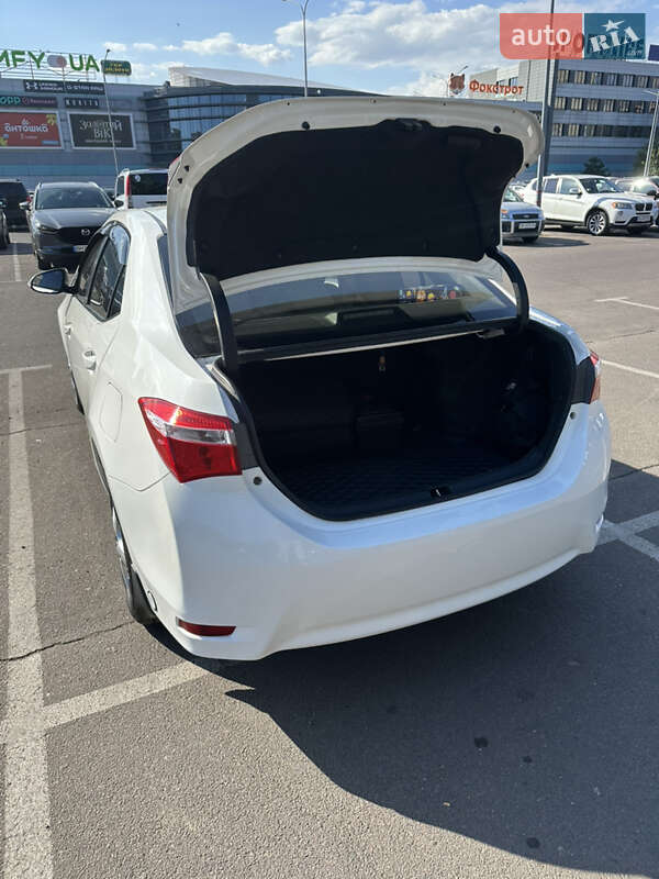 Седан Toyota Corolla 2015 в Одессе фото 24 Седан Toyota Corolla 2015 в Одессе