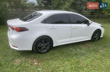 Седан Toyota Corolla 2019 в Збараже