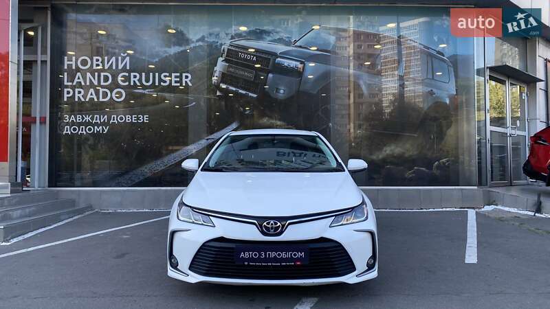 Седан Toyota Corolla 2020 в Одессе