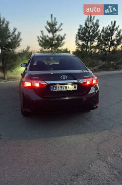 Седан Toyota Corolla 2016 в 