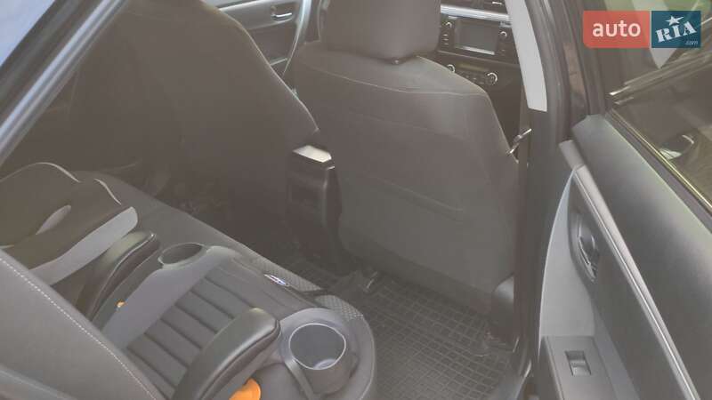 Седан Toyota Corolla 2013 в Тернополі фото 16 Седан Toyota Corolla 2013 в Тернополі