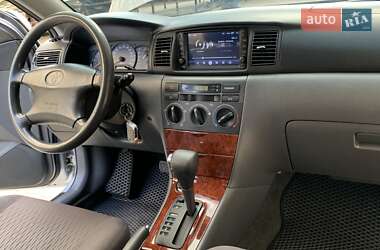 Седан Toyota Corolla 2006 в 