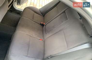 Седан Toyota Corolla 2006 в 