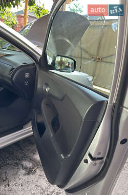Седан Toyota Corolla 2010 в 