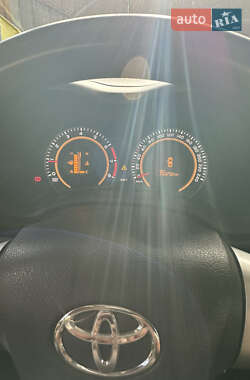 Седан Toyota Corolla 2010 в 