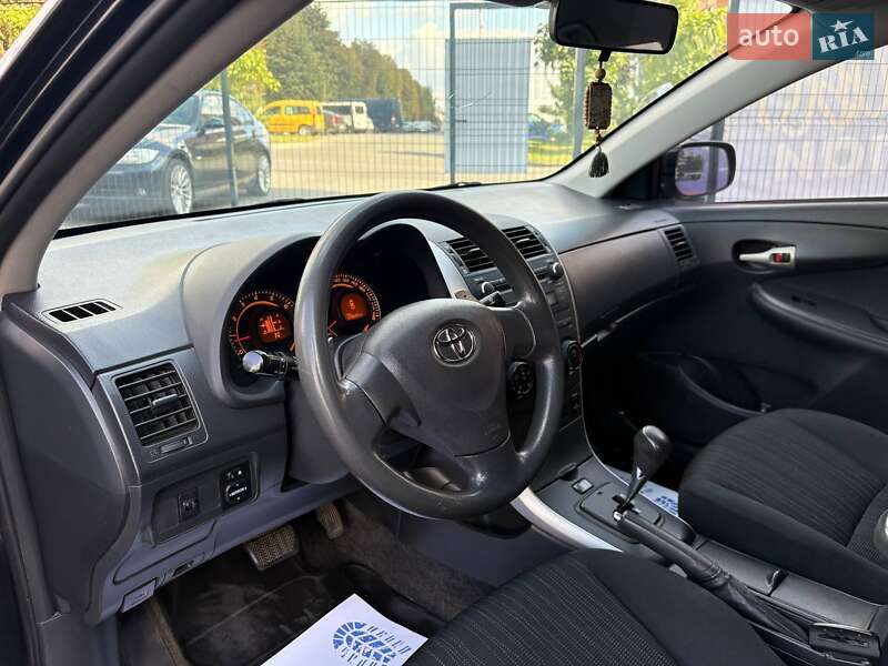 Седан Toyota Corolla 2007 в Виннице