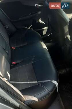 Седан Toyota Corolla 2012 в 