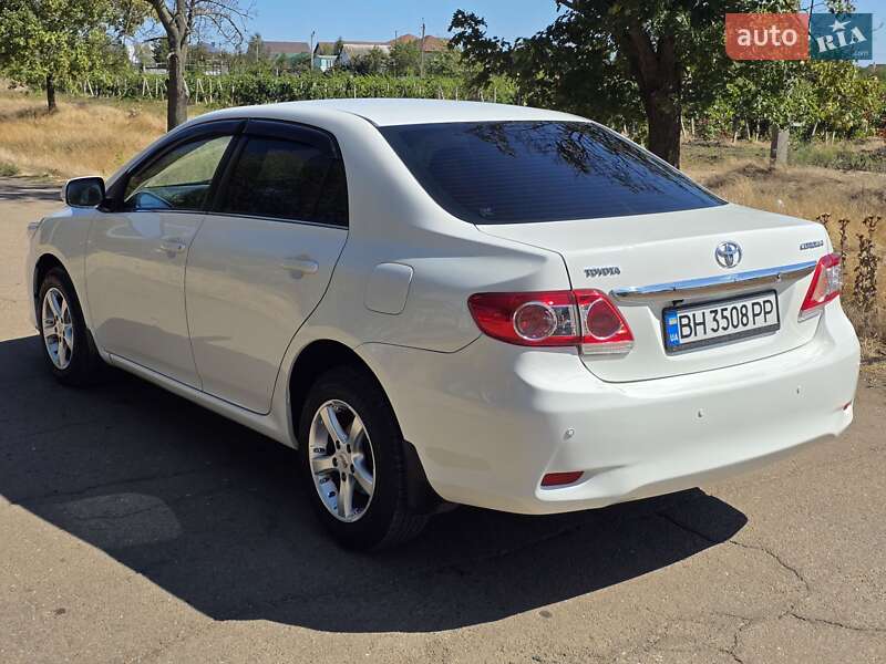 Седан Toyota Corolla 2012 в Одессе