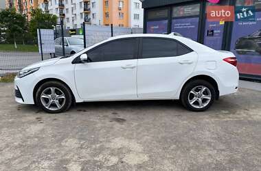 Седан Toyota Corolla 2017 в 