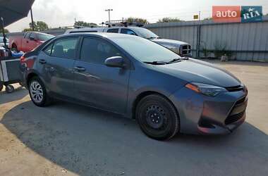 Седан Toyota Corolla 2018 в 