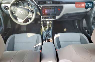 Седан Toyota Corolla 2018 в 