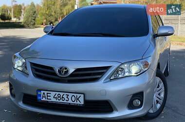 Седан Toyota Corolla 2012 в Днепре