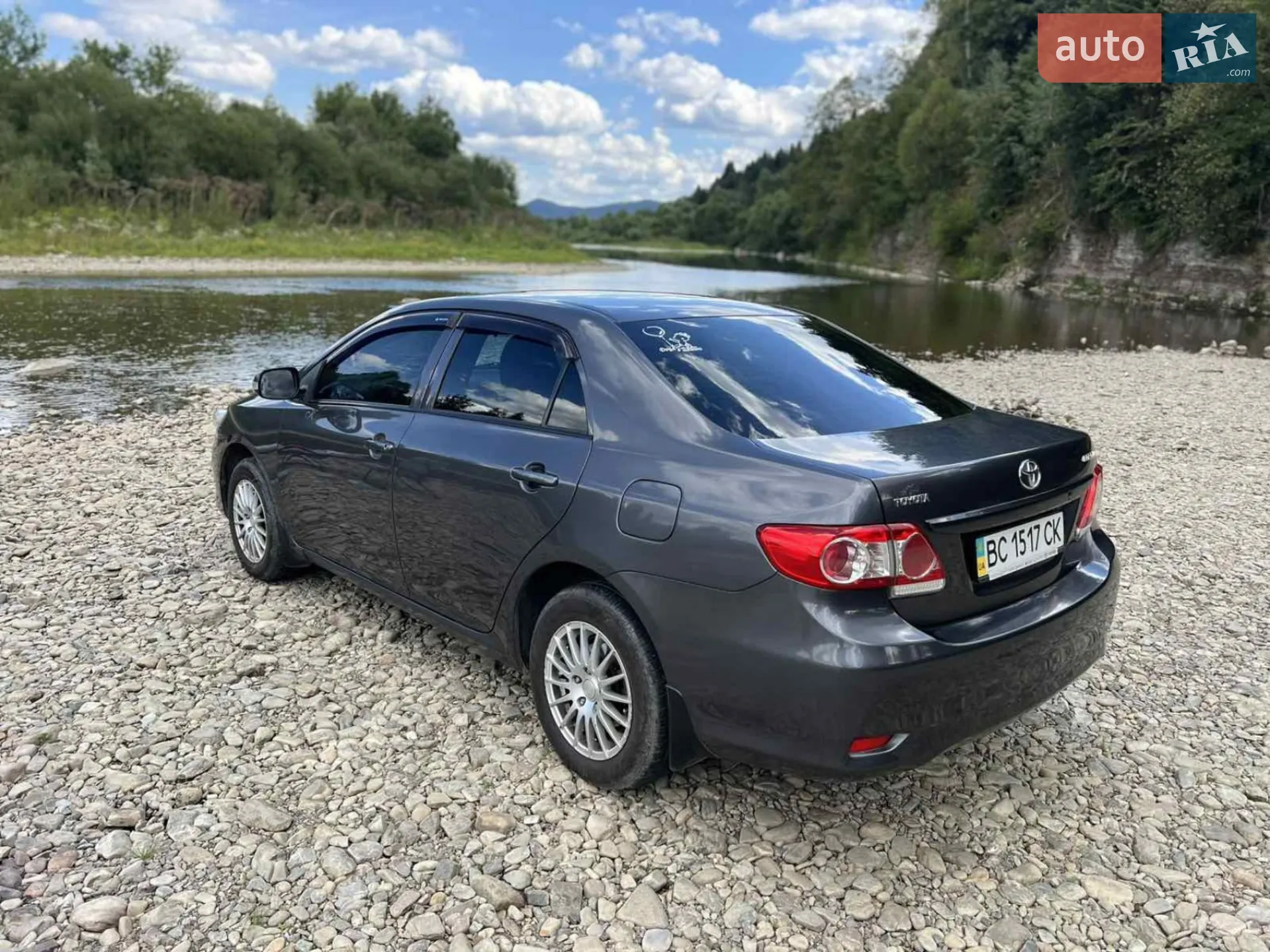 2011 Toyota Corolla - фото 1