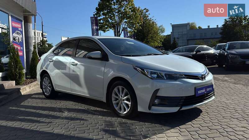 Седан Toyota Corolla 2018 в Львове фото 3 Седан Toyota Corolla 2018 в Львове