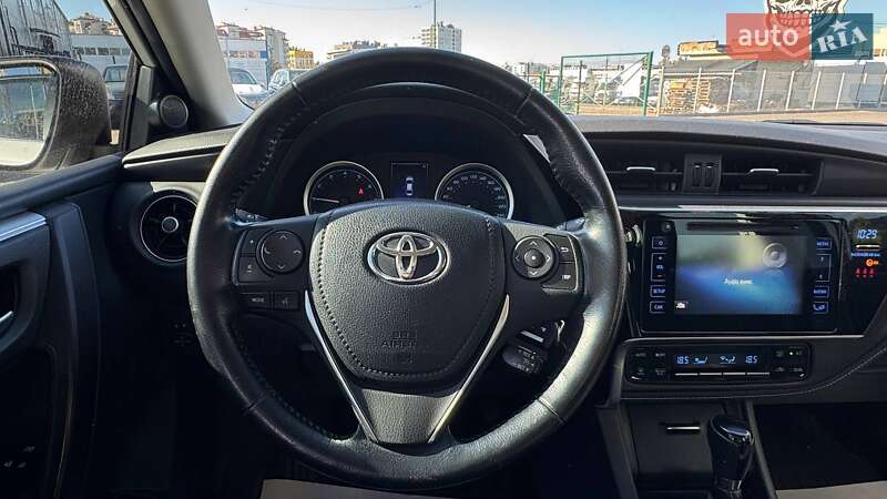 Седан Toyota Corolla 2018 в Львове фото 17 Седан Toyota Corolla 2018 в Львове