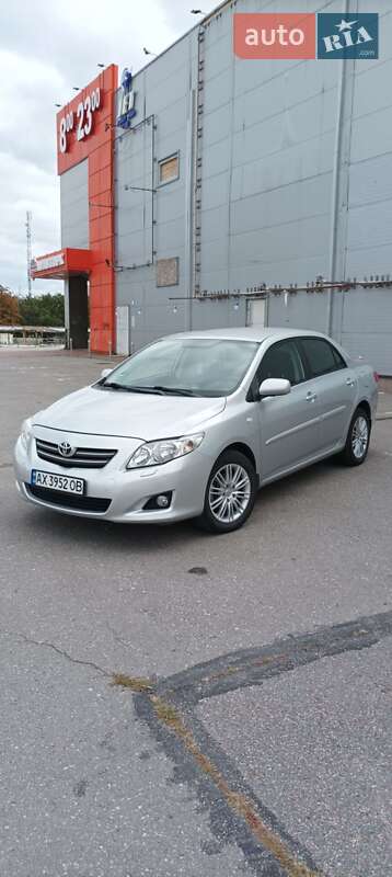 Седан Toyota Corolla 2008 в Харькове