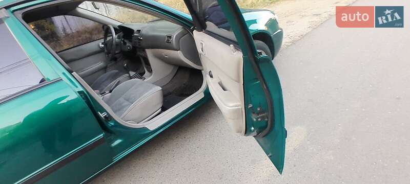Седан Toyota Corolla 2000 в Одессе
