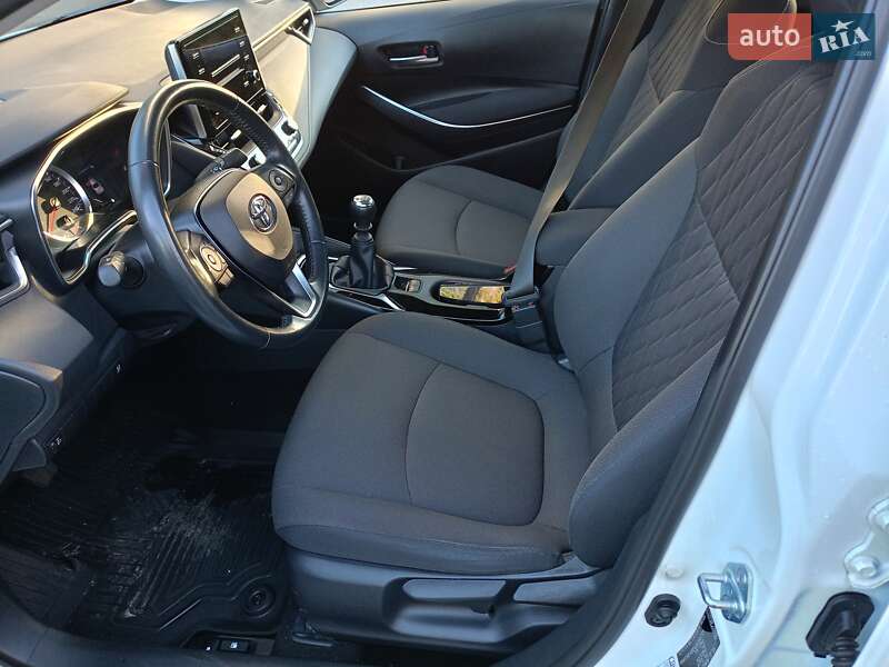 Седан Toyota Corolla 2021 в Киеве