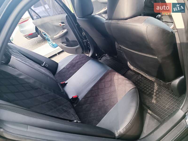 Седан Toyota Corolla 2008 в Харькове