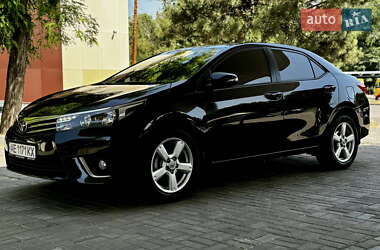Седан Toyota Corolla 2014 в 