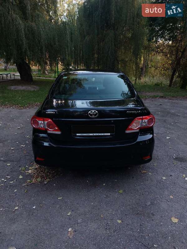 Седан Toyota Corolla 2010 в Харькове