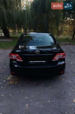 Седан Toyota Corolla 2010 в 