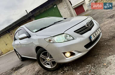 Седан Toyota Corolla 2008 в Киеве