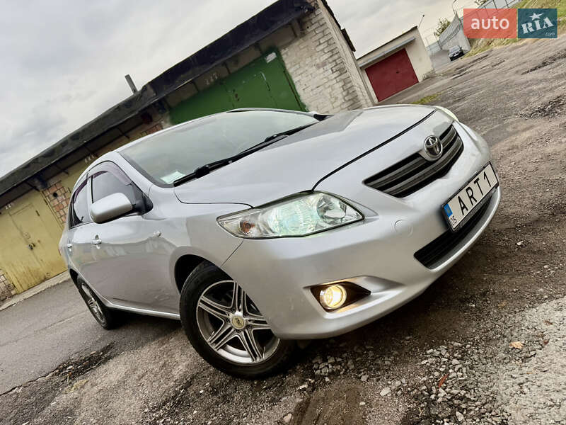 Седан Toyota Corolla 2008 в 