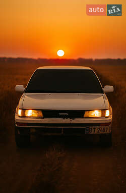 Ліфтбек Toyota Corolla 1989 в Одесі