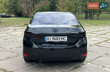 Седан Toyota Corolla 2014 в 