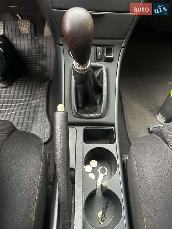 Универсал Toyota Corolla 2006 в Львове