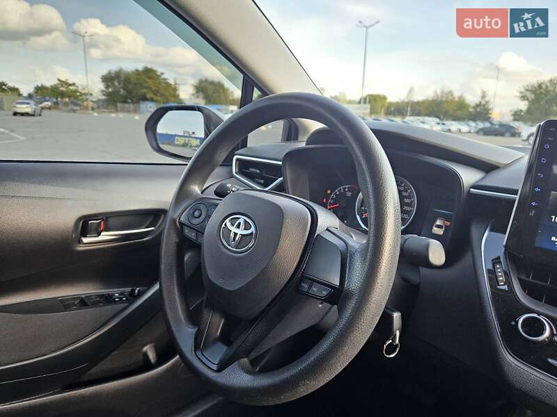 Седан Toyota Corolla 2019 в Днепре