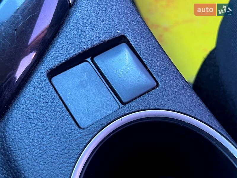 Седан Toyota Corolla 2013 в Києві