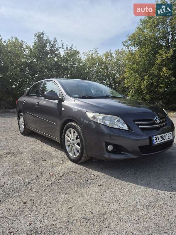 Седан Toyota Corolla 2009 в Скале-Подольской