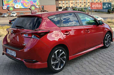 Хетчбек Toyota Corolla 2017 в Києві