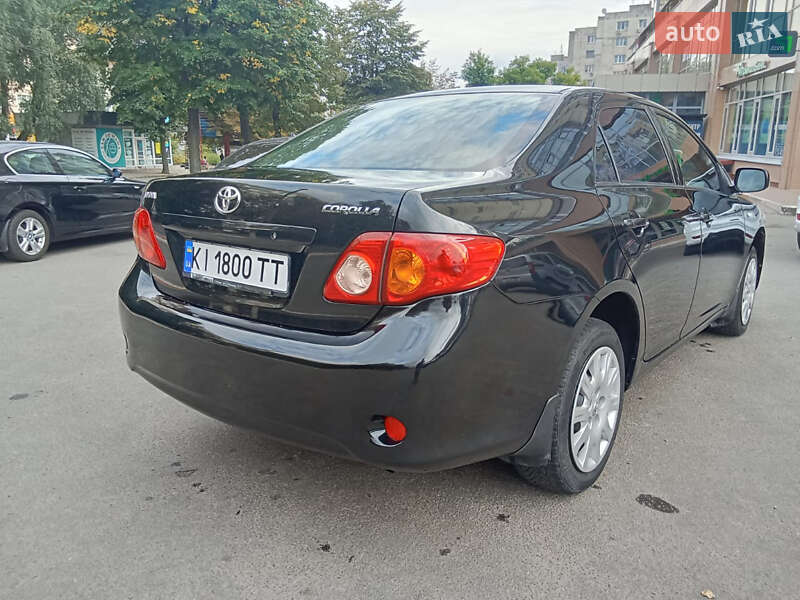 Седан Toyota Corolla 2008 в Житомире