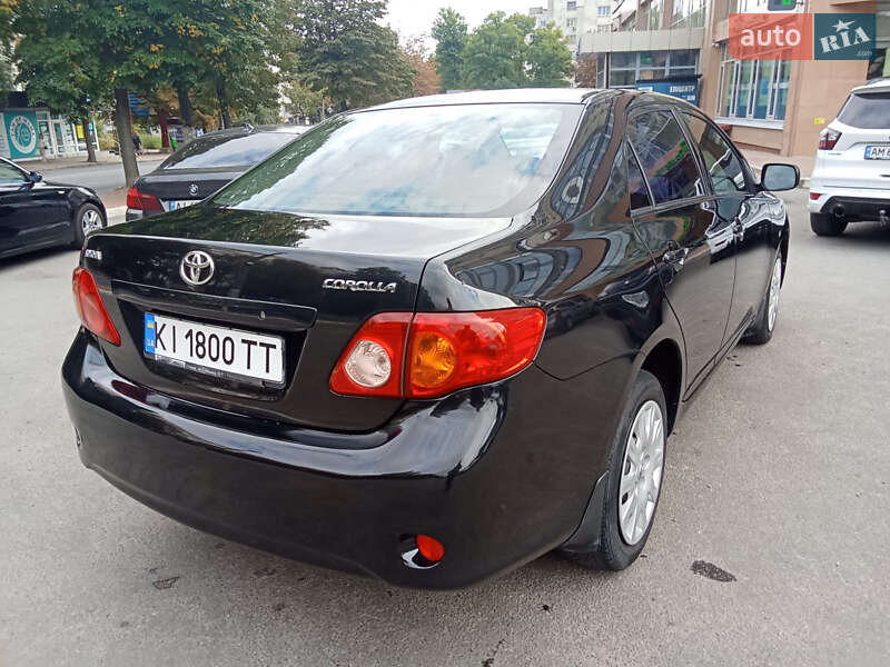 Седан Toyota Corolla 2008 в Житомире