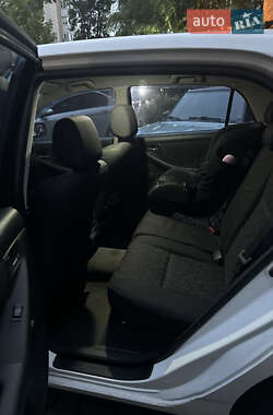 Хэтчбек Toyota Corolla 2002 в 