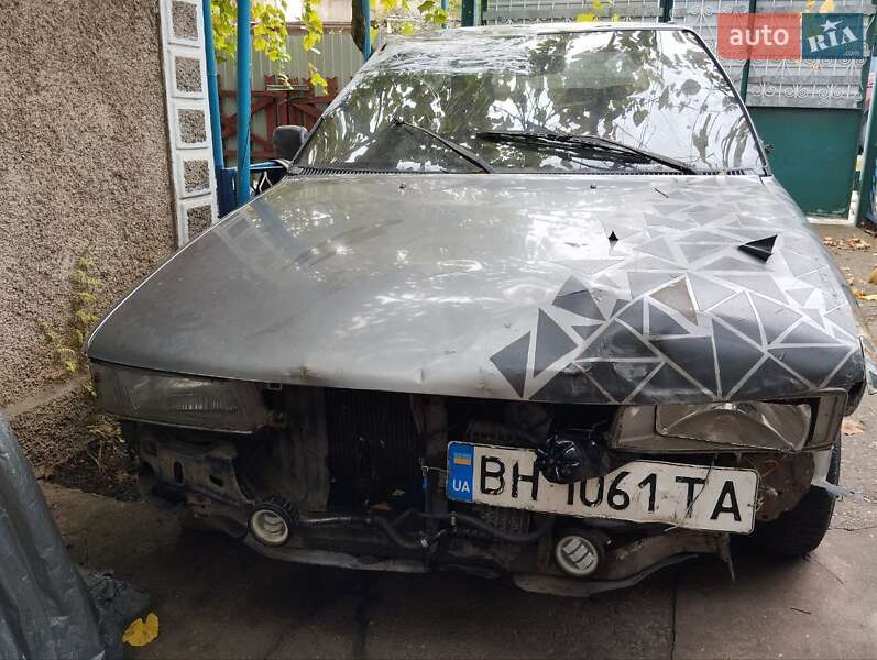 Хэтчбек Toyota Corolla 1988 в Великодолинском