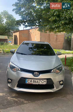 Седан Toyota Corolla 2016 в Черкассах