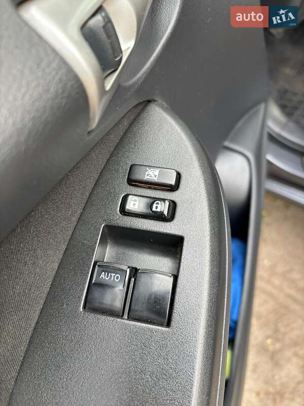 Седан Toyota Corolla 2010 в Днепре фото 35 Седан Toyota Corolla 2010 в Днепре