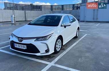Седан Toyota Corolla 2020 в 
