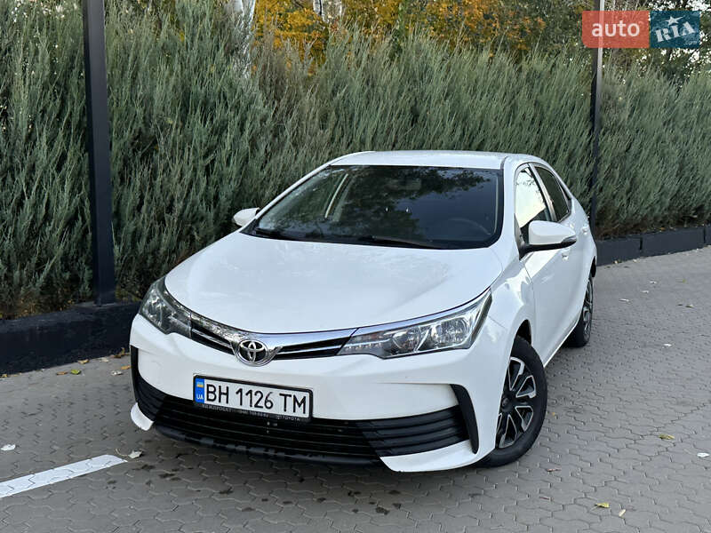 Седан Toyota Corolla 2018 в Киеве фото 5 Седан Toyota Corolla 2018 в Киеве